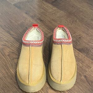 Kids - Tan Shoes with Red Trim